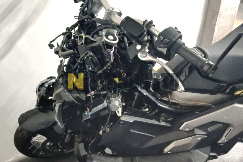 Honda X-ADV 650 2025