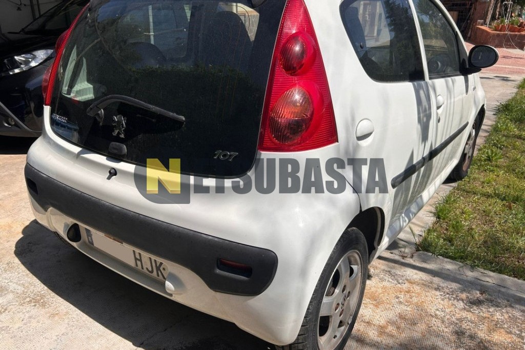 Peugeot 107 1.0 2-Tronic 2012