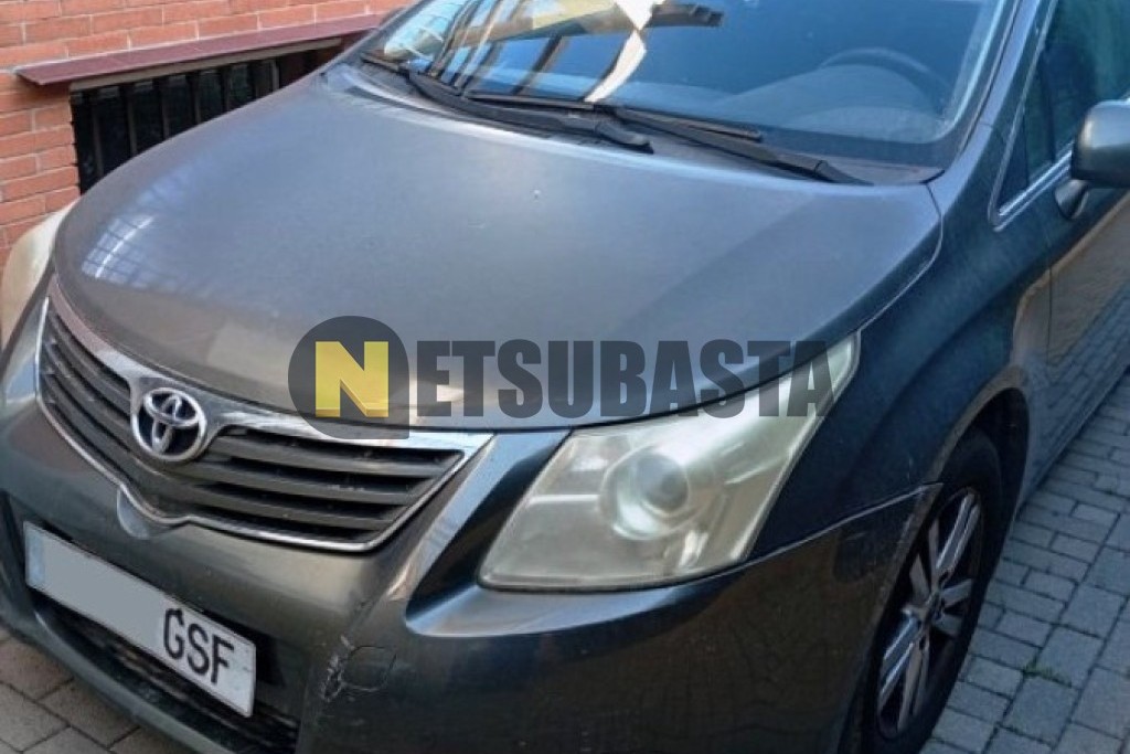 Toyota Avensis Sedán 2.0 D-4D 2009