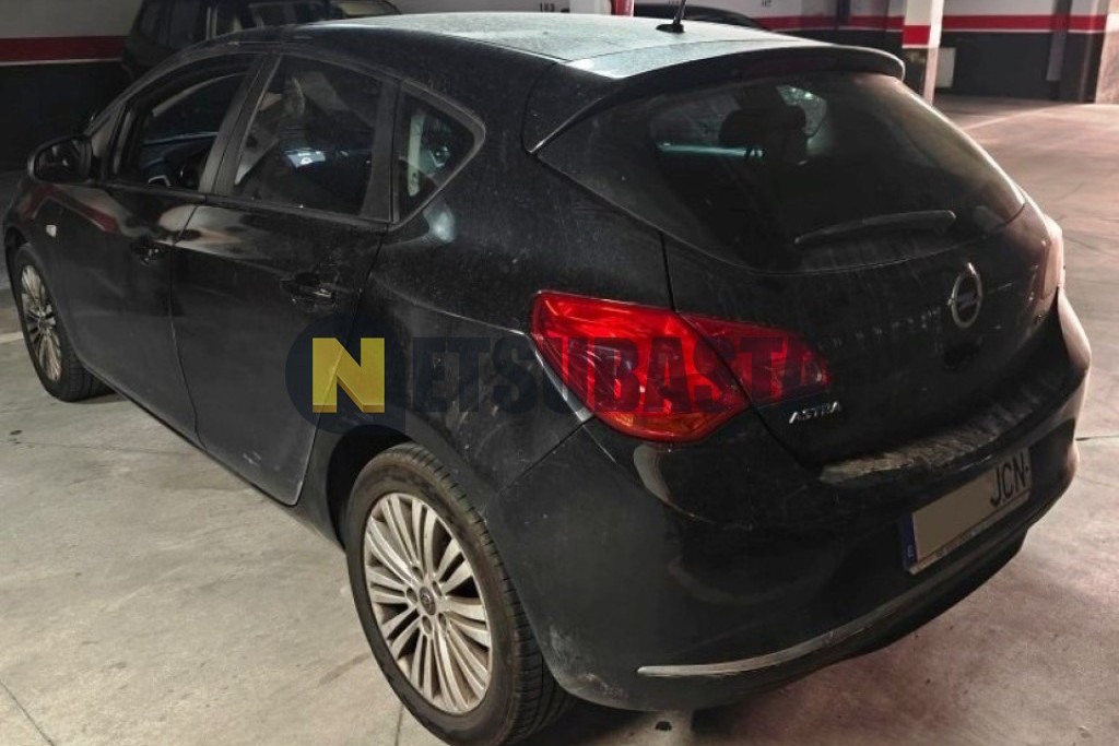 Opel Astra 1.6 CDTi 2015