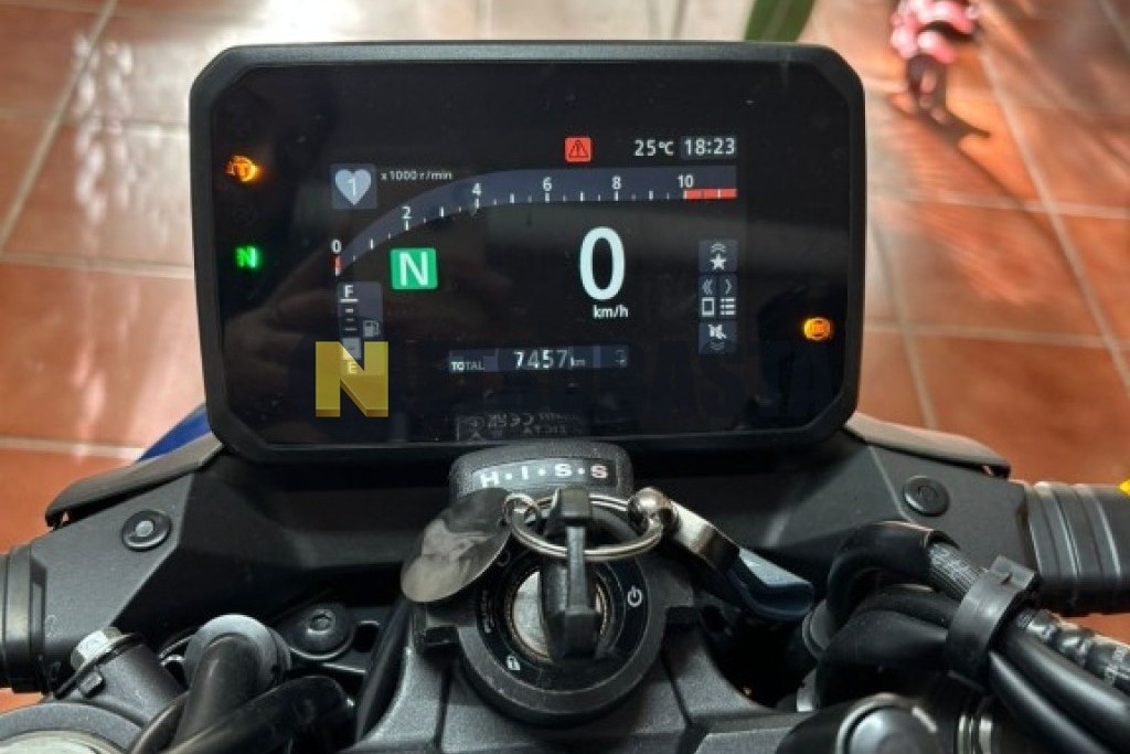 Honda CB 750 Hornet 2025