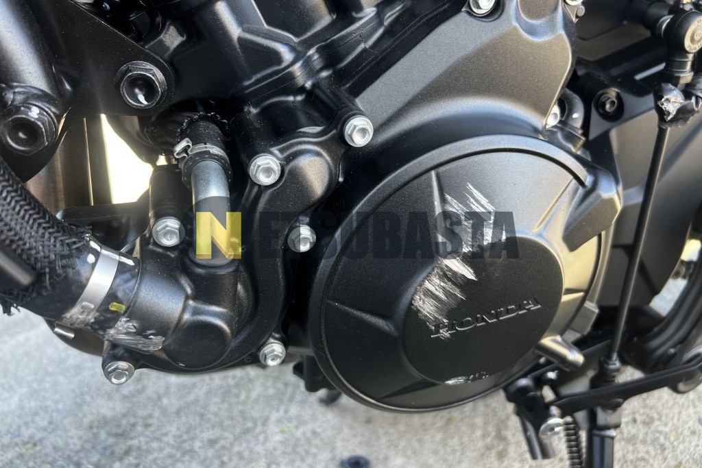 Honda CB 750 Hornet 2025