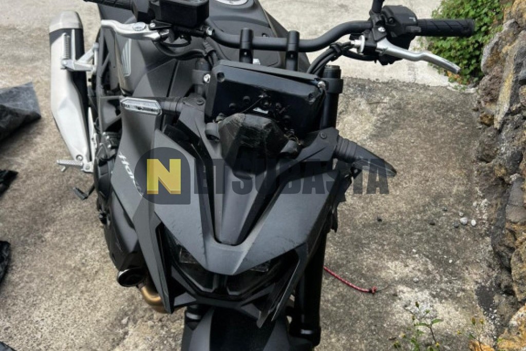 Honda CB 750 Hornet 2025