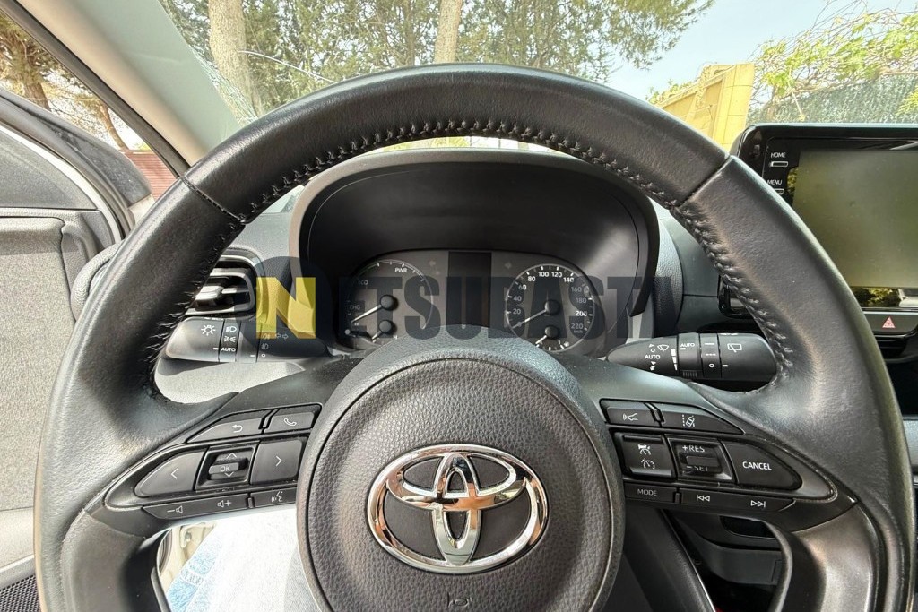 Toyota Yaris 120H 2022