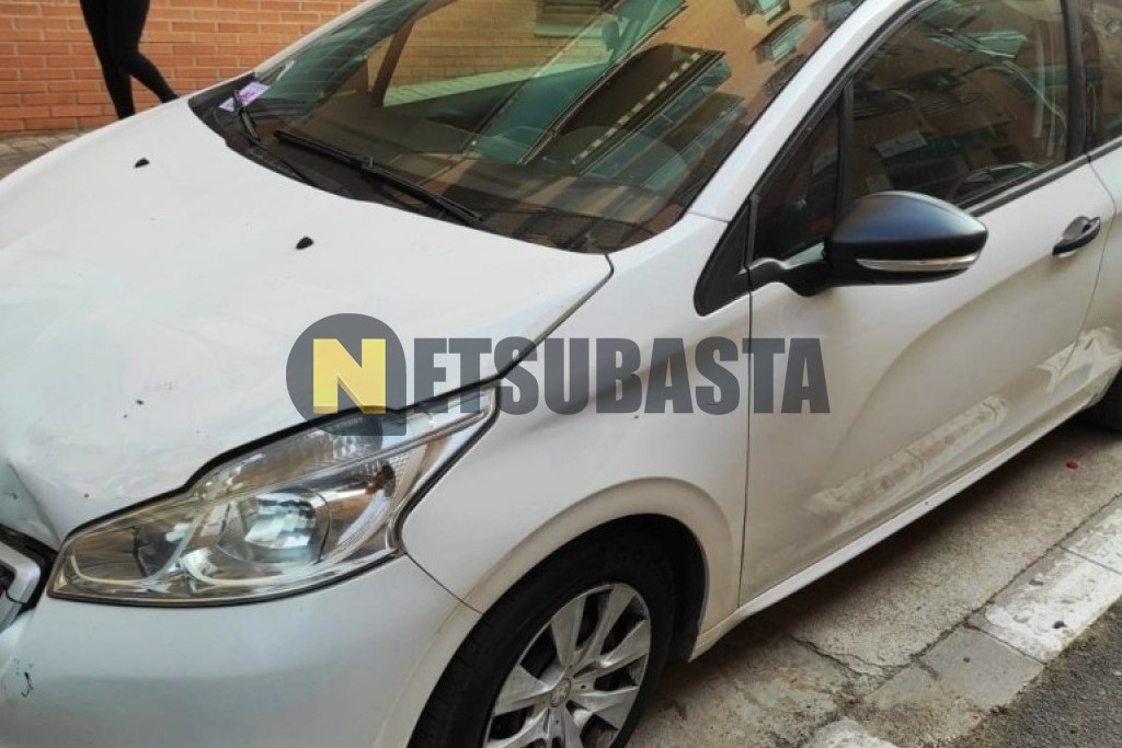 Peugeot 208 1.4 HDi 2013