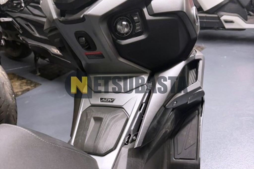 Voge SR1 ADV 125 2025