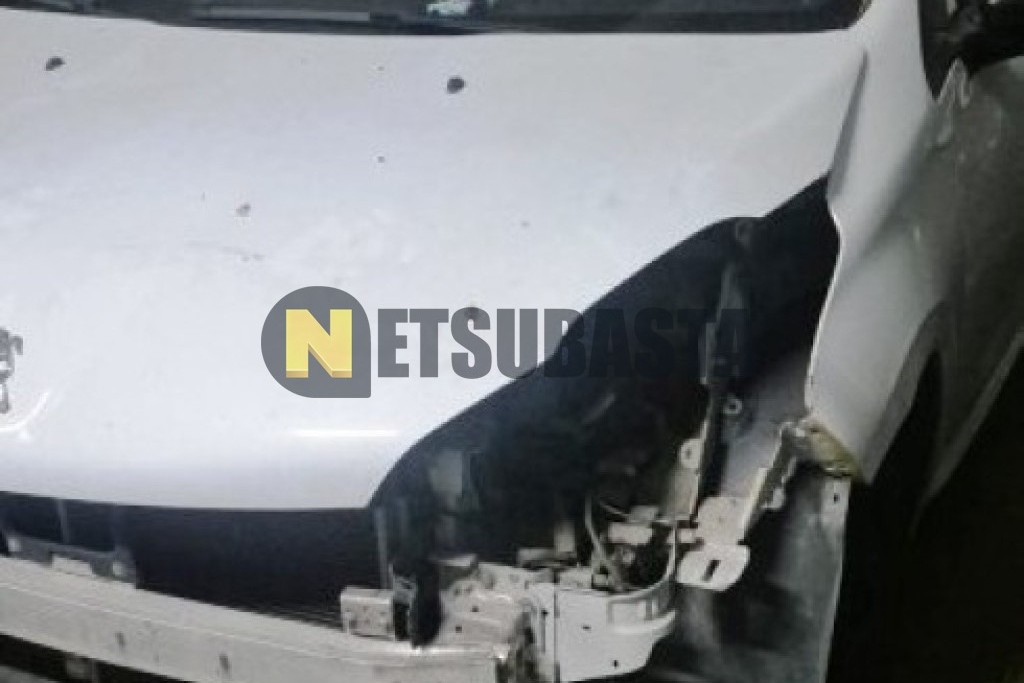 Peugeot 208 1.4 HDi 2014