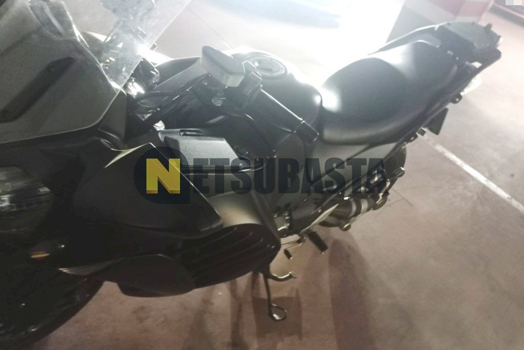 Kawasaki GTR 1400 2015