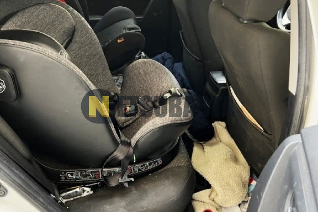 Toyota Auris Touring Sport Hybrid 2014