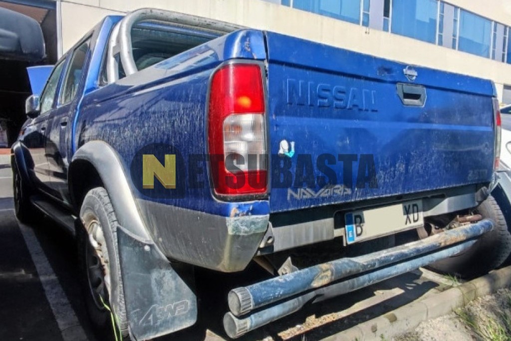 Nissan Navara 2.5 TD Doble Cabina 4x4 2000