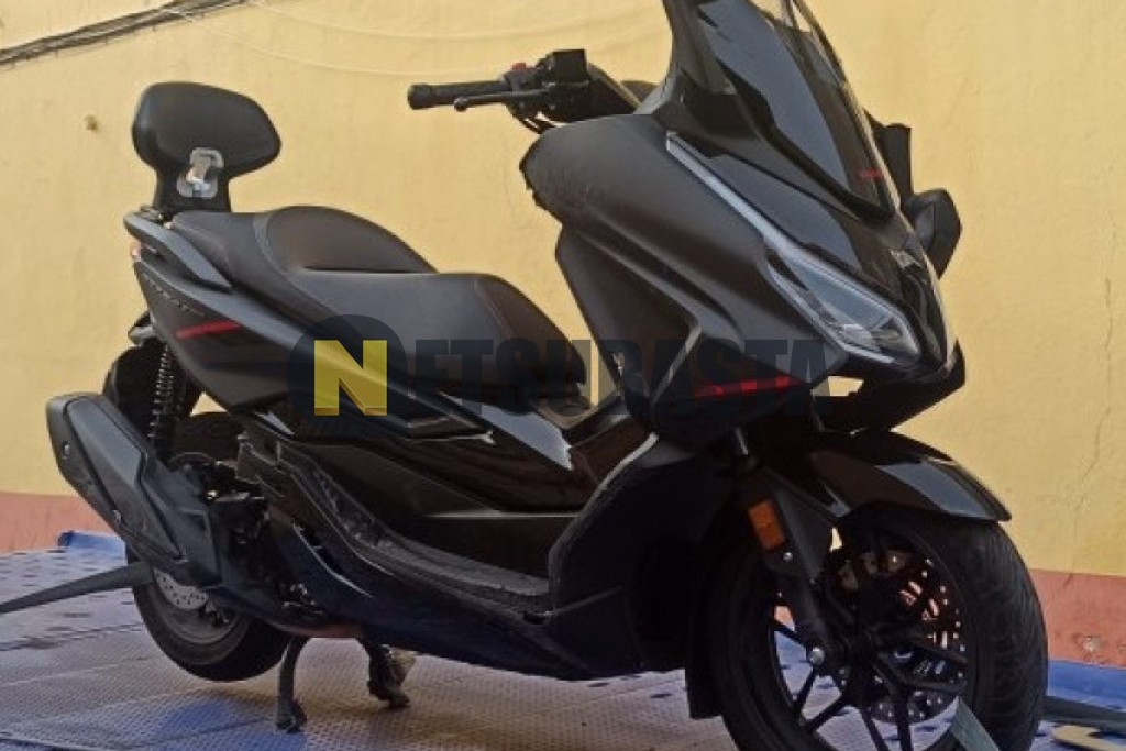 Honda Forza 350 2025