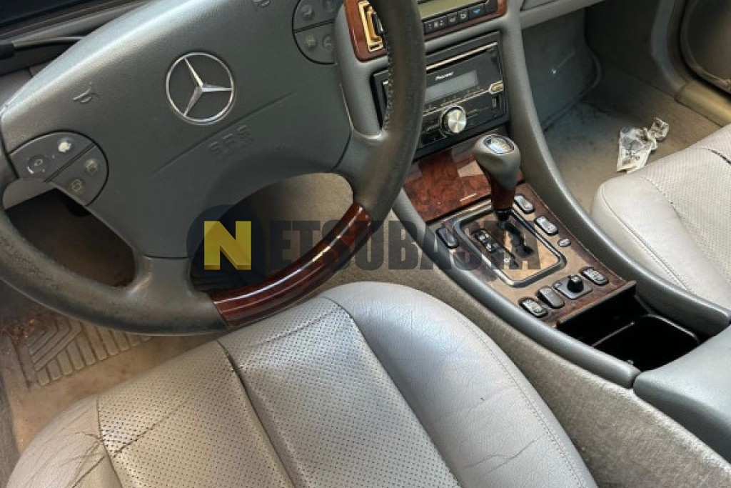 Mercedes-Benz CLK 320 2000