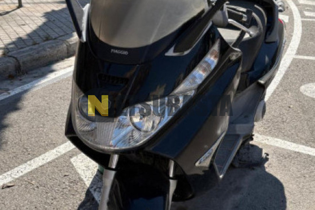 Piaggio X8 200 2004