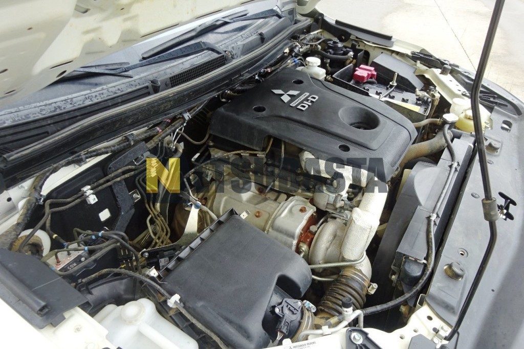 Mitsubishi L200 Doble Cabina 220 DI-D M-Pro 2020