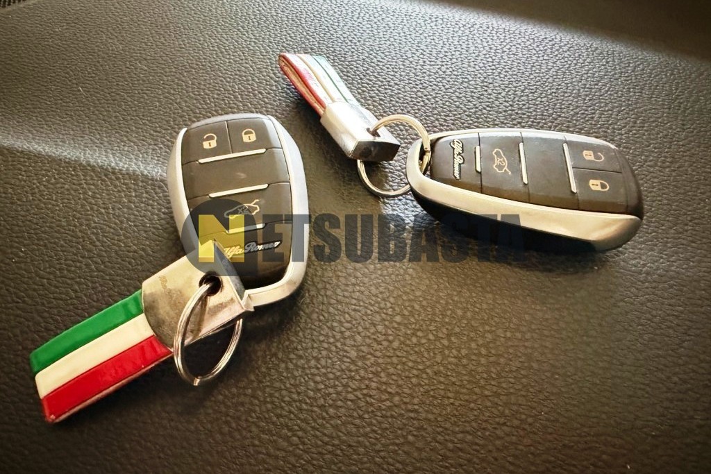 Alfa Romeo Stelvio 2.2 Diesel AT8 Q4 2019