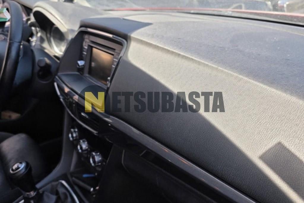 Mazda Mazda6 Wagon SKYACTIV-D 2.2 2014
