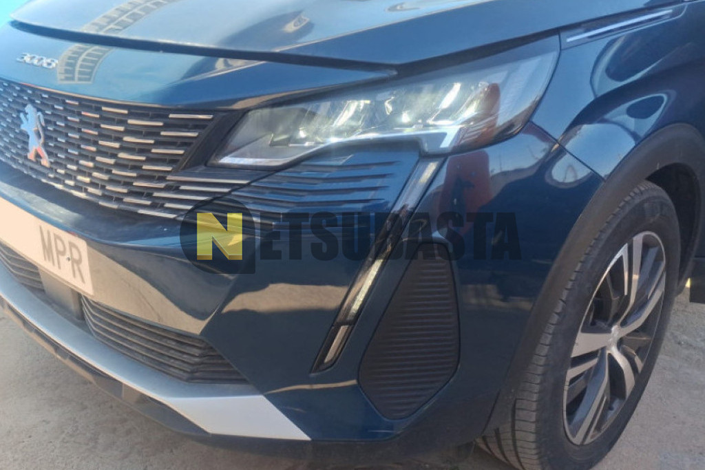 Peugeot 3008 Plug-In Hybrid e-EAT8 2024