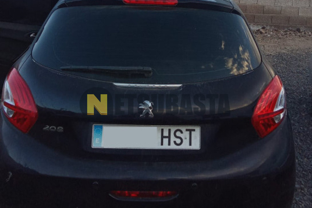 Peugeot 208 1.0 PureTech 2013