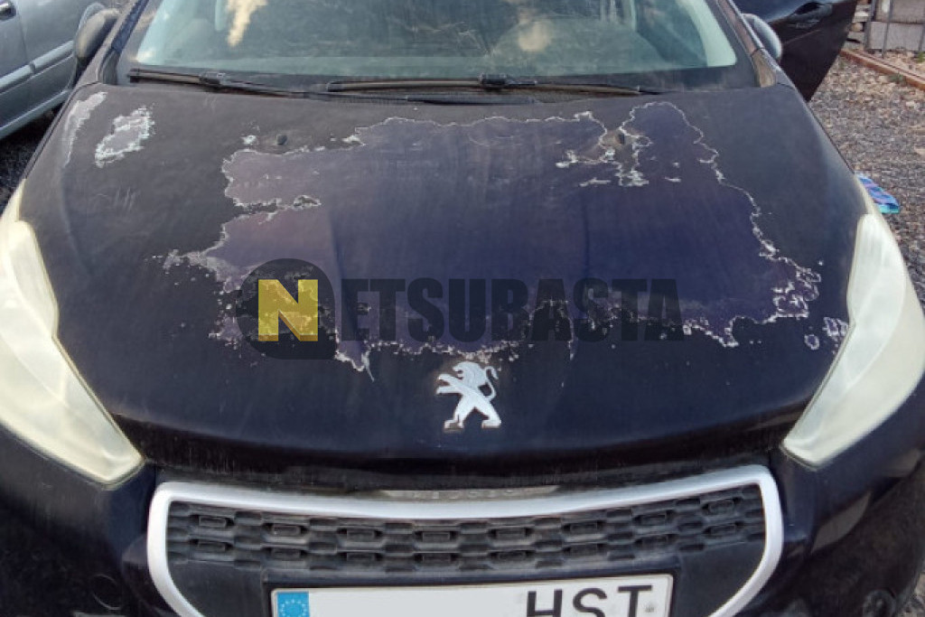 Peugeot 208 1.0 PureTech 2013