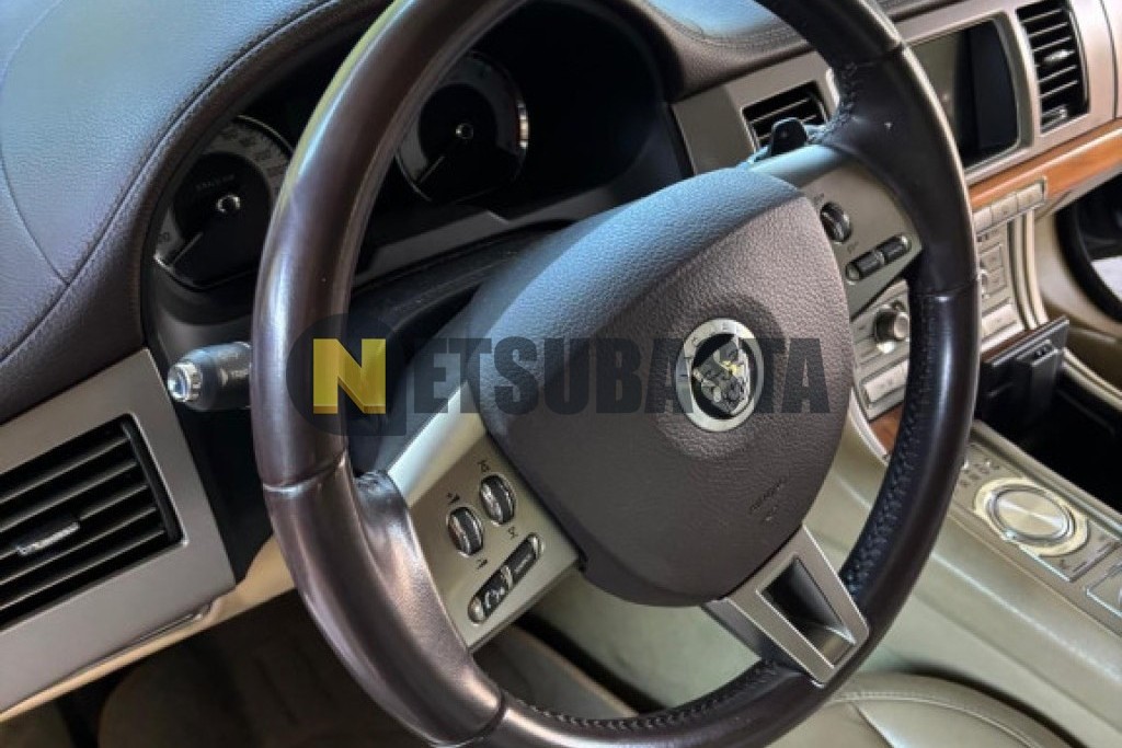 Jaguar XF 2.7D V6 2008
