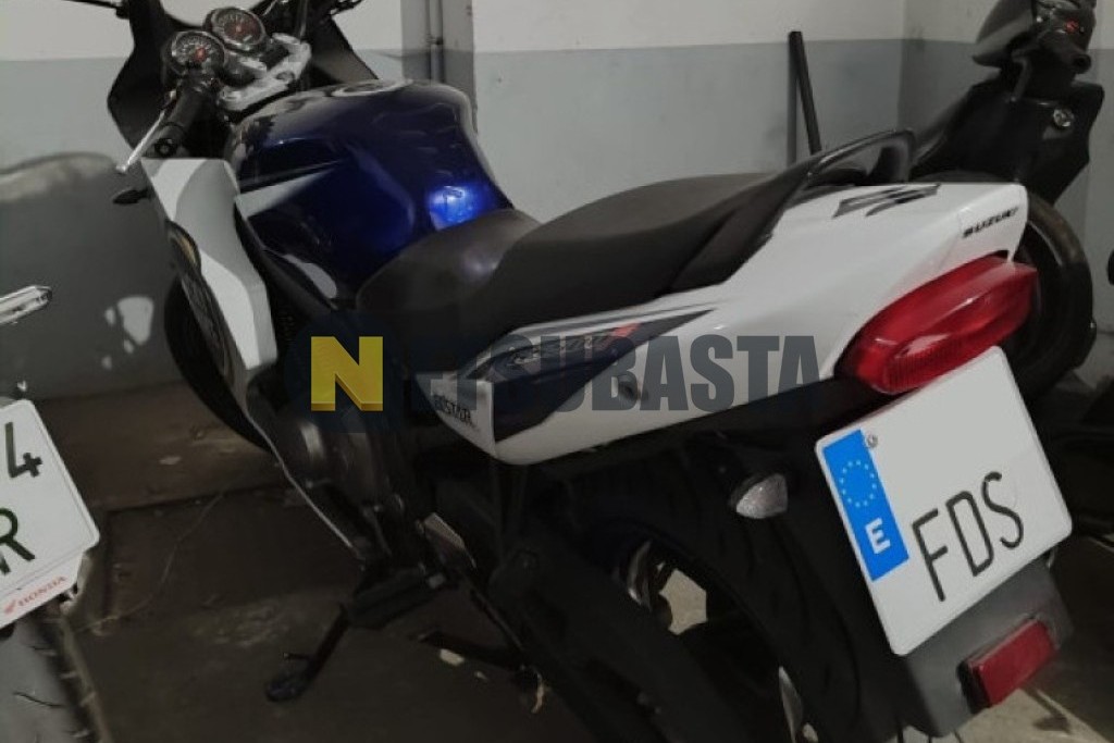 Suzuki GS 500F 2006