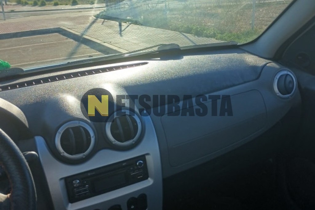 Dacia Sandero 1.2 2012