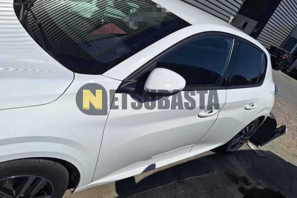 Peugeot 208 1.2 PureTech 2021