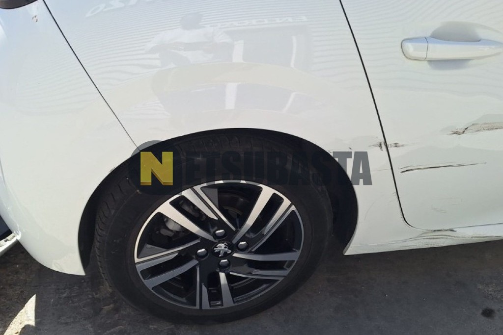 Peugeot 208 1.2 PureTech 2021