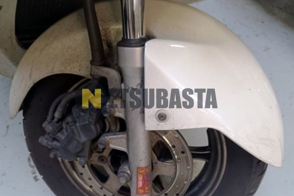 Suzuki Burgman 200 2011