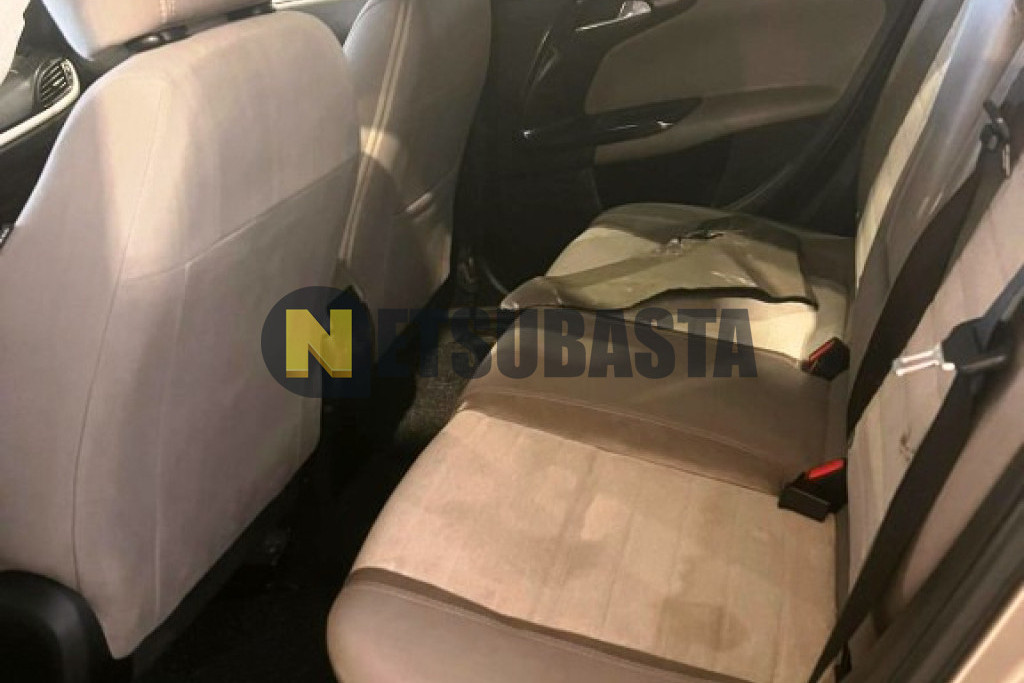 Fiat Tipo Sedan 1.4 GLP 2018