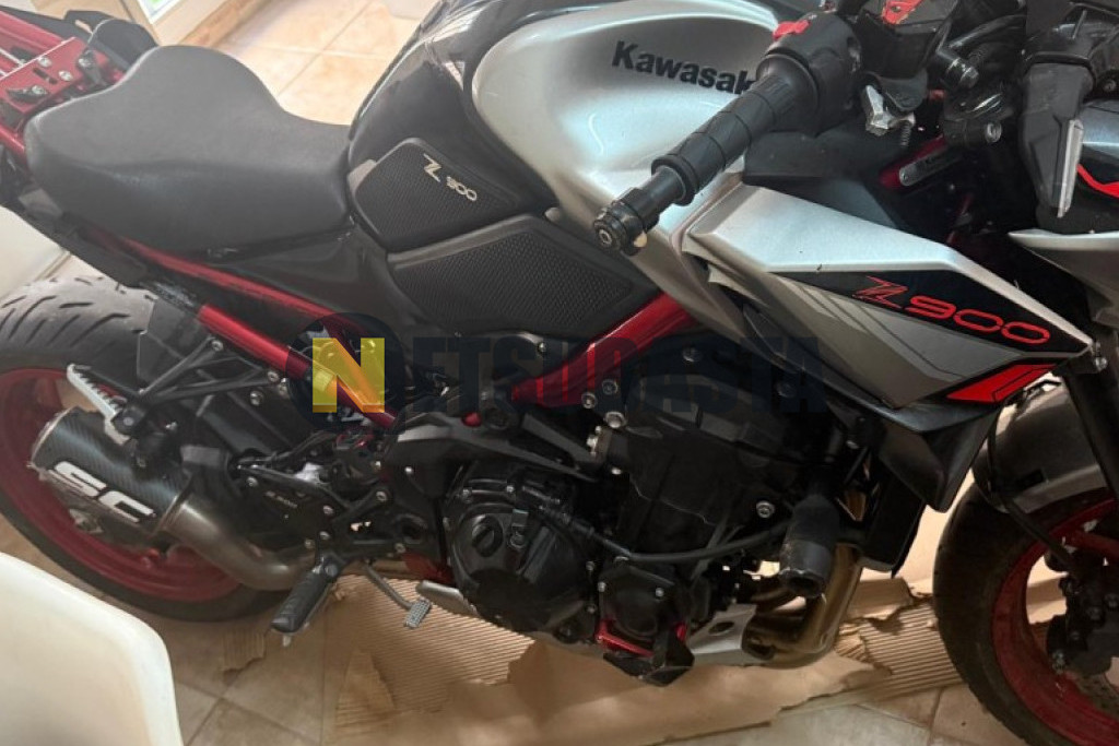 Kawasaki Z 900 2023