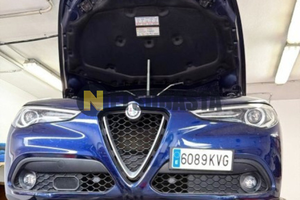 Alfa Romeo Stelvio 2.2 Diesel AT8 Q4 2019