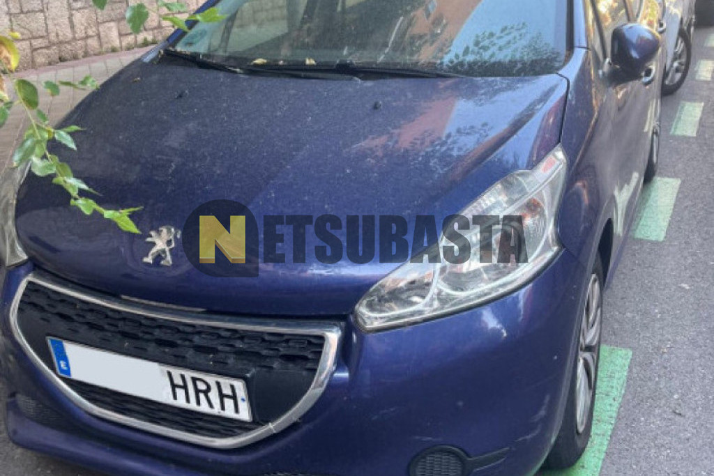 Peugeot 208 1.2 PureTech 2013