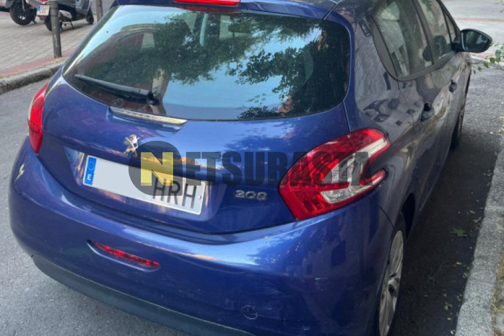 Peugeot 208 1.2 PureTech 2013