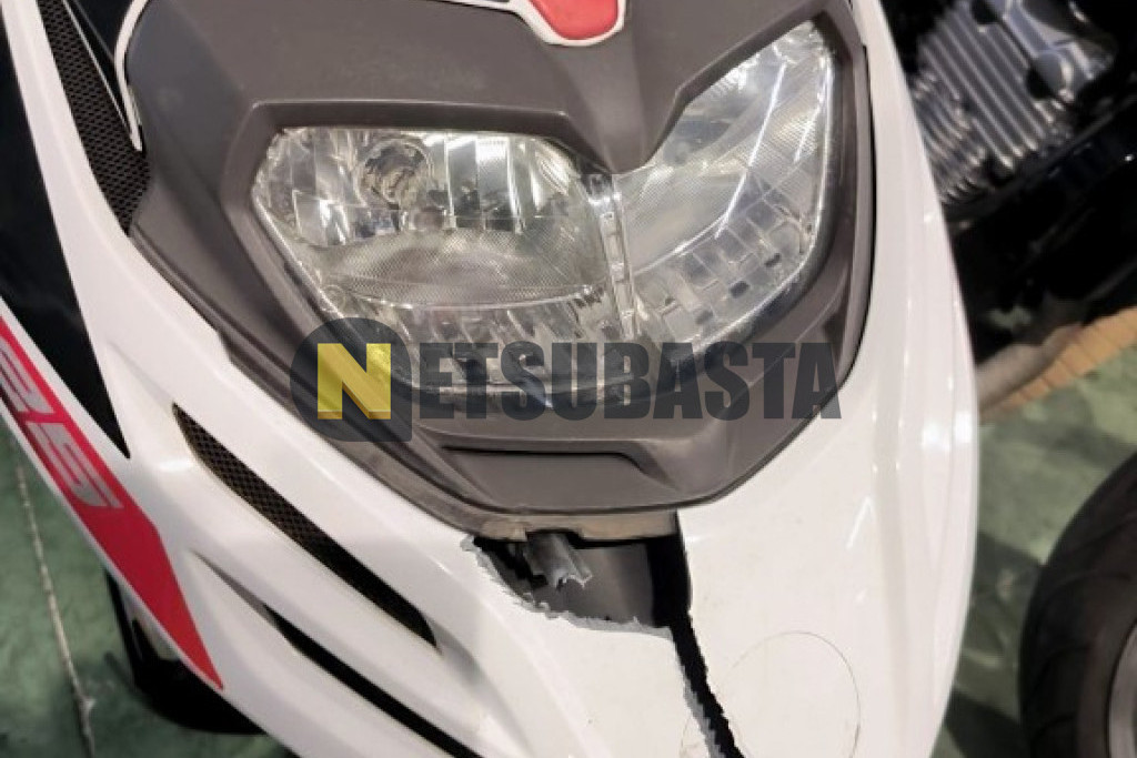 Aprilia SR 125 Motard 2014