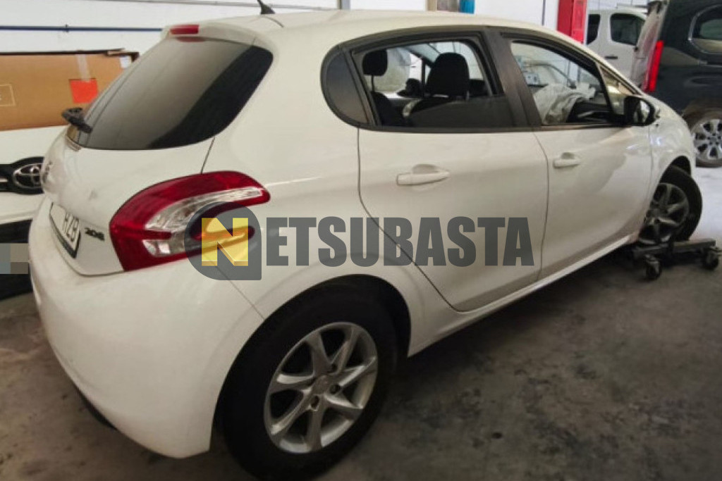 Peugeot 208 1.2 PureTech 2014