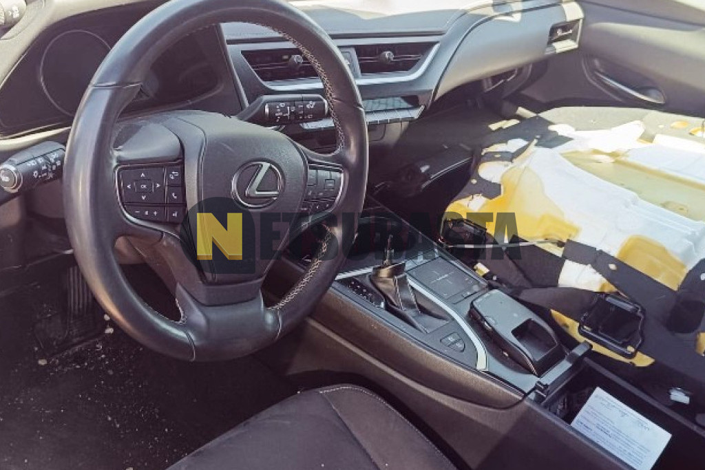 Lexus UX 250h 4x2 2019