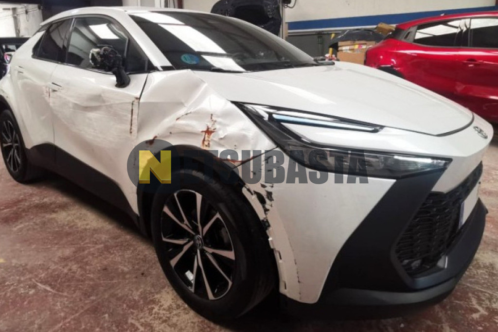 Toyota C-HR 200H 2024