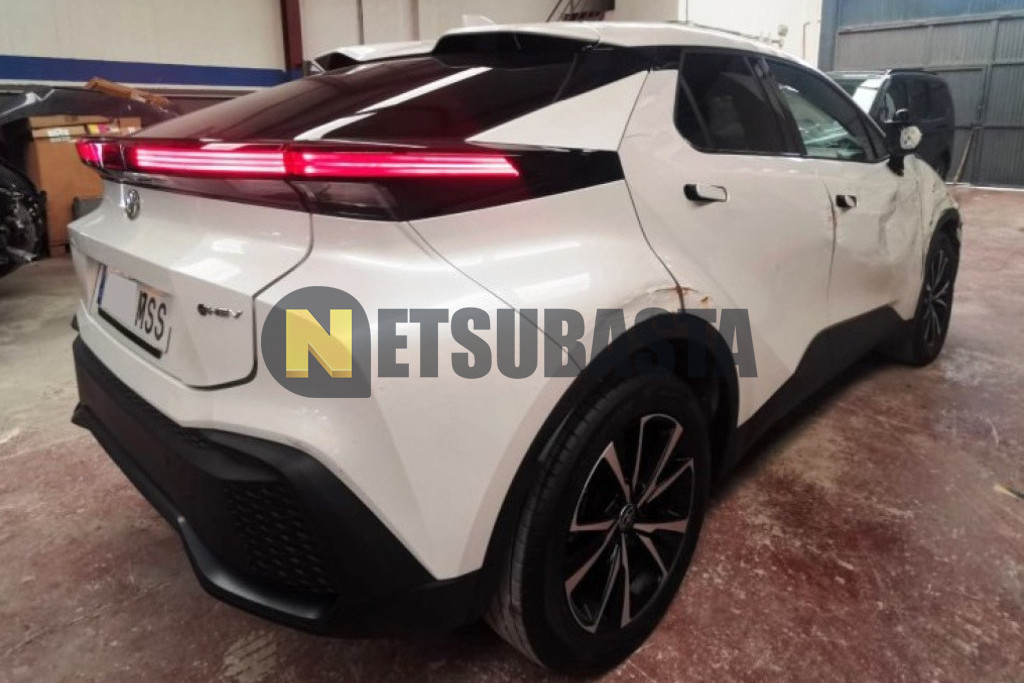 Toyota C-HR 200H 2024