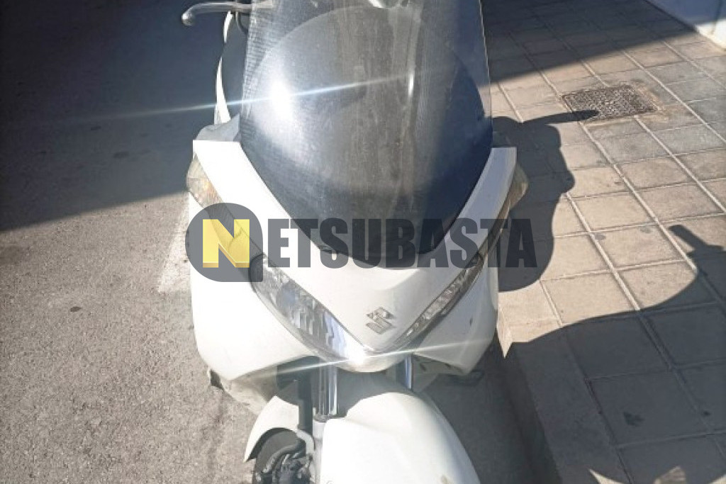 Suzuki Burgman 200 2013