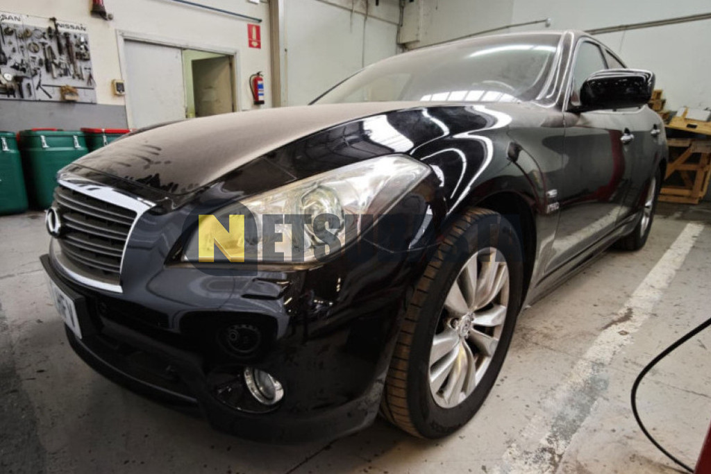 Infiniti M35h 2011