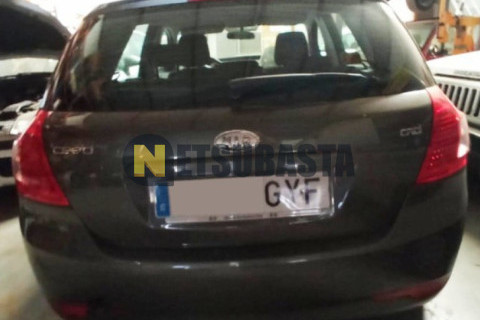 Kia ceed 1.6 CRDI 2010