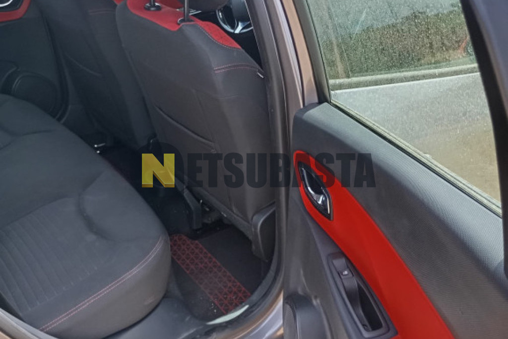 Renault Clio Sport Tourer 1.2 TCe EDC 2013