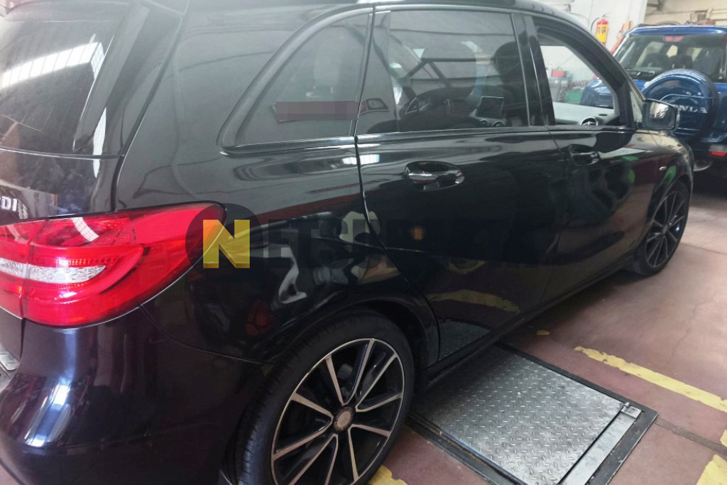 Mercedes-Benz B 200 CDI BlueEFFICIENCY 2011