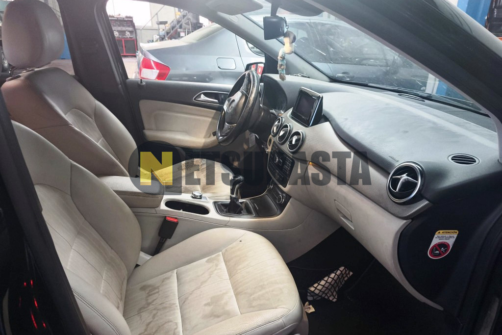 Mercedes-Benz B 200 CDI BlueEFFICIENCY 2011