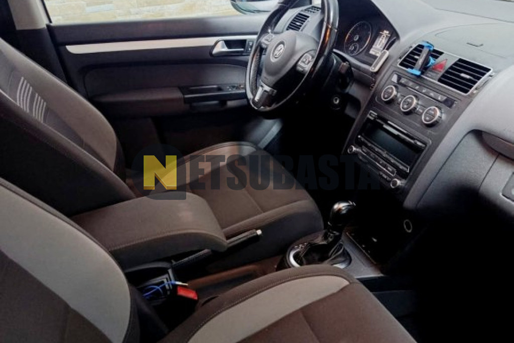 Volkswagen Touran 2.0 TDI DSG 2013