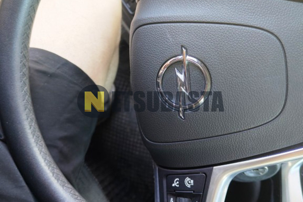 Opel Astra 1.6 CDTi 2014