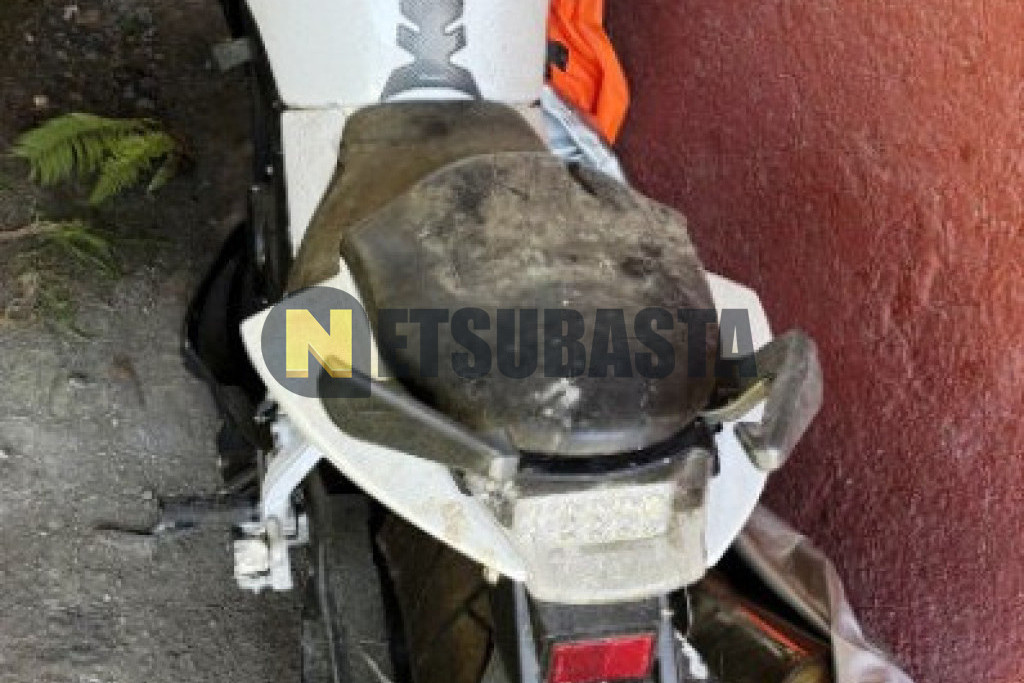 Hyosung GT 125 R 2011