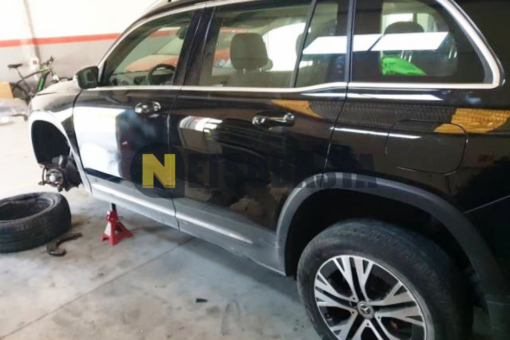 Mercedes-Benz GLB 200 2024