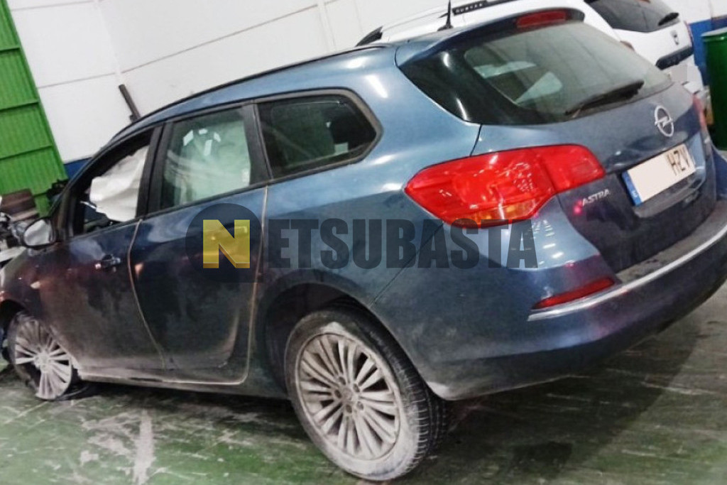 Opel Astra Sports Tourer 1.6 CDTI 2014